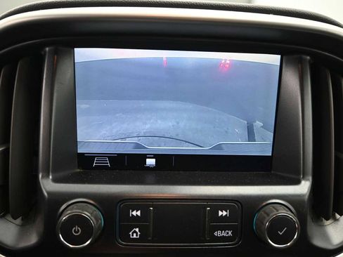 Used 2019 Chevrolet Colorado LT image 15