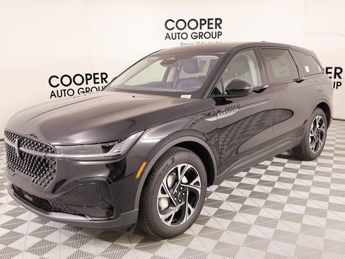 New 2026 Lincoln Nautilus Premier w/ Jet Appearance Package AWD/4WD image 10