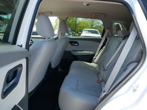 Used 2025 Nissan Rogue SV AWD/4WD image 35