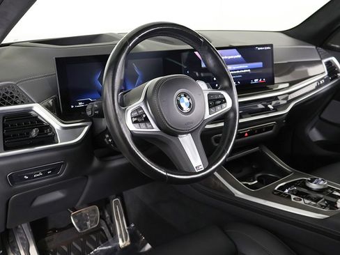 Used 2024 BMW X7 xDrive40i w/ Executive Package AWD/4WD image 34
