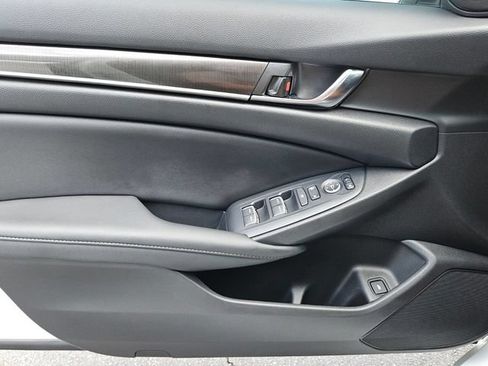 Used 2022 Honda Accord Sport image 28