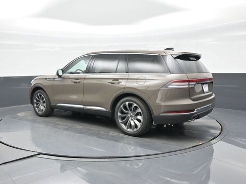 New 2026 Lincoln Aviator Reserve image 4