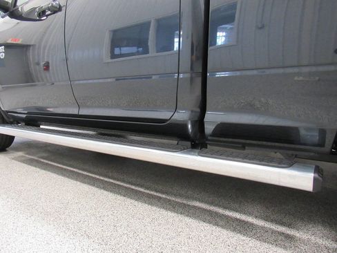 Used 2019 RAM 1500 Classic SLT AWD/4WD image 20