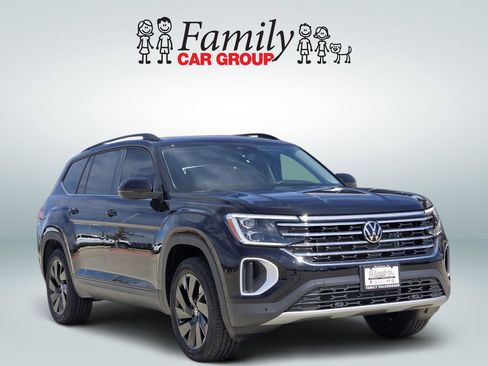 New 2026 Volkswagen Atlas SE FWD image 2