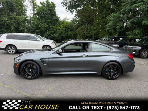 Used 2018 BMW M4 Coupe RWD image 2