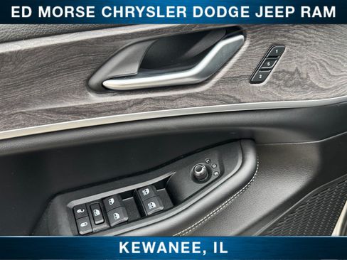 Used 2024 Jeep Grand Cherokee L Limited w/ Luxury Tech Group II AWD/4WD image 23