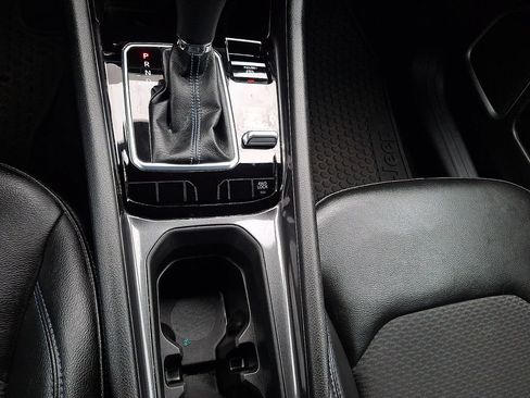 Used 2022 Jeep Compass Latitude w/ Convenience Group AWD/4WD image 25