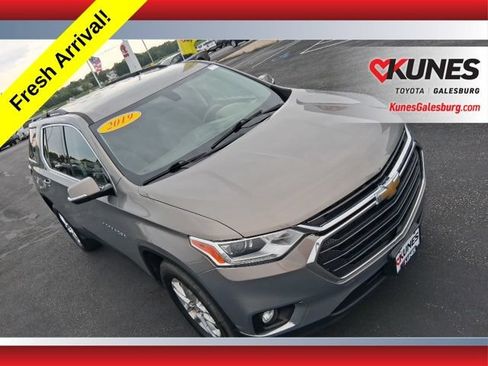 Used 2019 Chevrolet Traverse LT w/ LPO, Cargo Package AWD/4WD image 1