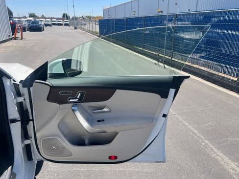 Used 2023 Mercedes-Benz CLA 250 image 22