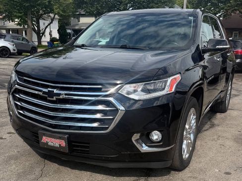 Used 2019 Chevrolet Traverse High Country w/ LPO, Floor Liner Package AWD/4WD image 4