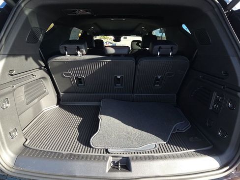 New 2026 Chevrolet Traverse RS w/ LPO, Floor Liner Package image 34