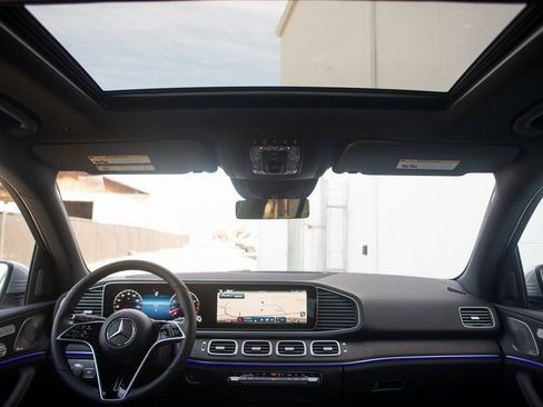 Certified 2025 Mercedes-Benz GLE 450 4MATIC image 31