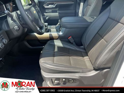 Certified 2025 Chevrolet Silverado 1500 High Country w/ High Country Premium Package AWD/4WD image 19