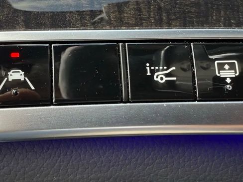 Used 2018 Mercedes-Benz S 560 Sedan image 27