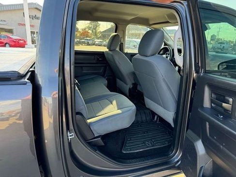 Used 2016 RAM 2500 Tradesman w/ Chrome Appearance Group image 20