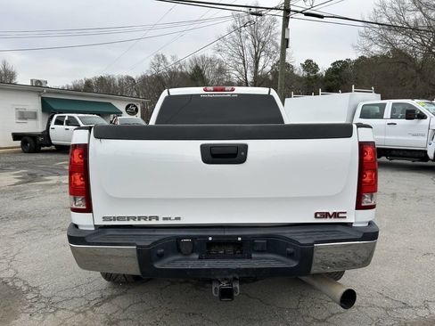 Used 2007 GMC Sierra 2500 SLE w/ Z71 Off-Road Package image 7