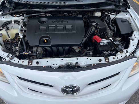 Used 2011 Toyota Corolla LE FWD image 38