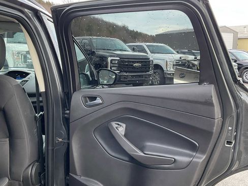 Used 2018 Ford Escape SE image 43