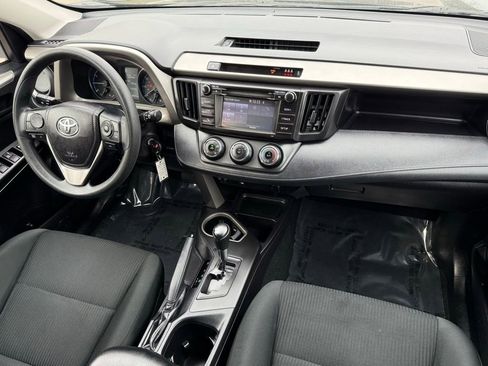 Used 2018 Toyota RAV4 LE w/ All Weather Liner Package AWD/4WD image 24