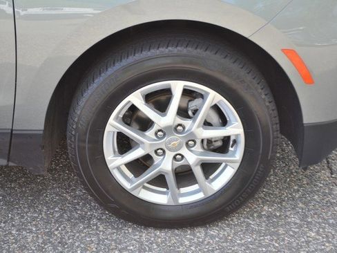 Used 2024 Chevrolet Equinox LT image 10