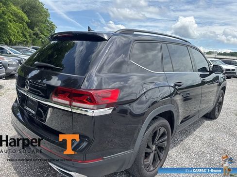 Used 2023 Volkswagen Atlas SE w/ Black Wheel Package FWD image 5