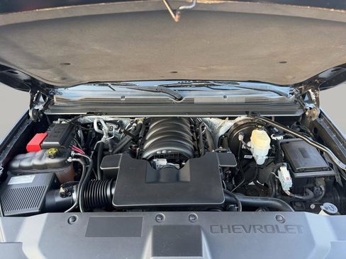 Used 2016 Chevrolet Suburban LT image 15