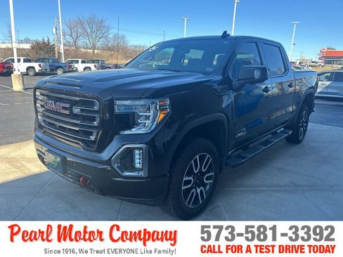Certified 2020 GMC Sierra 1500 AT4 w/ AT4 Premium Package image 8