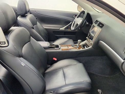 Used 2013 Lexus IS 250C w/ Luxury Pkg RWD image 24