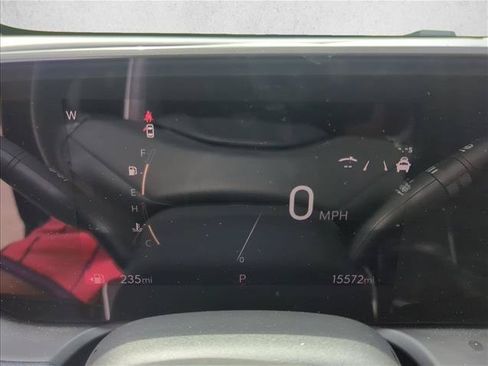 Used 2025 Buick Encore GX Avenir w/ Avenir Technology Package FWD image 10
