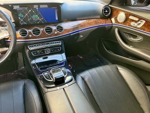 Used 2017 Mercedes-Benz E 300 E 300 image 24