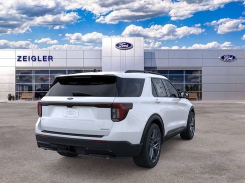 New 2026 Ford Explorer ST-Line w/ ST-Line Street Pack AWD/4WD image 8