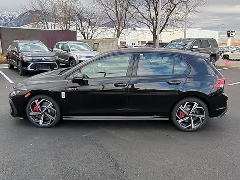 New 2026 Volkswagen GTI SE image 9