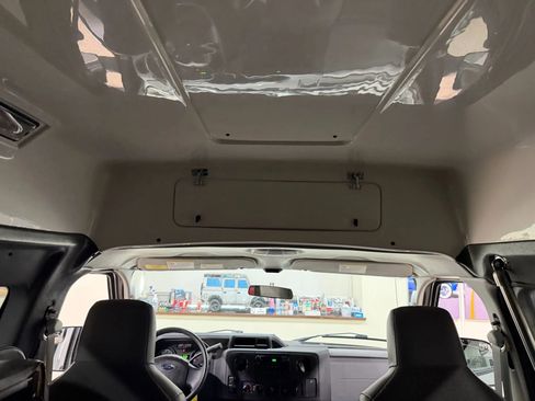 Used 2014 Ford E-250 and Econoline 250 Extended w/ Power Group image 63