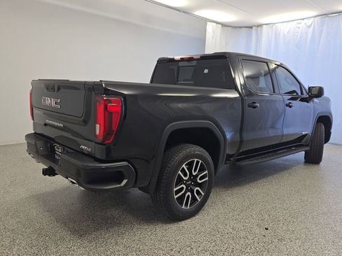 Used 2025 GMC Sierra 1500 AT4 w/ AT4 Premium Package AWD/4WD image 13