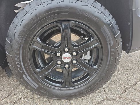 Certified 2023 GMC Acadia AT4 w/ Technology Package image 43