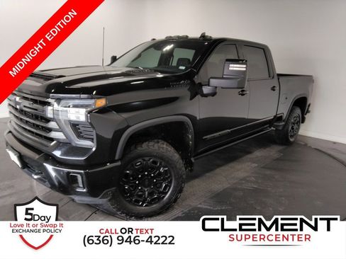 Used 2024 Chevrolet Silverado 2500 High Country w/ Midnight Edition image 1