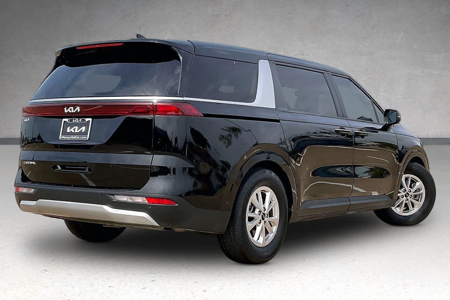 Certified 2023 Kia Carnival LX FWD image 20
