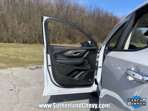 Used 2024 GMC Terrain Denali image 13