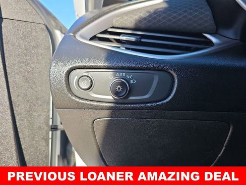 Used 2022 Chevrolet Malibu LT image 25