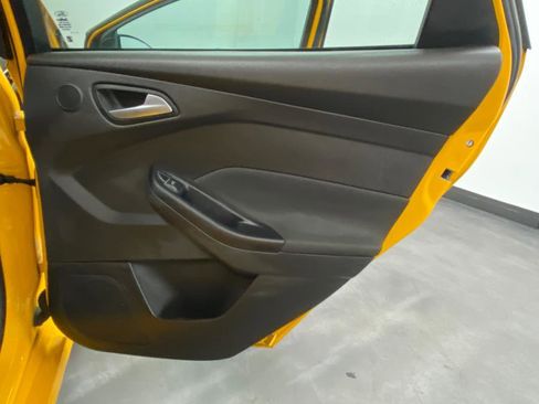 Used 2015 Ford Focus ST w/ Equipment Group 401A image 40