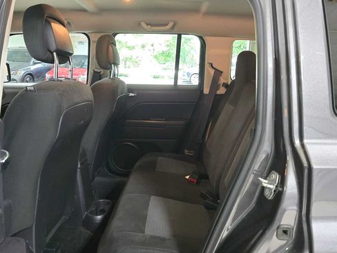 Used 2017 Jeep Patriot Sport w/ Power Value Group AWD/4WD image 16