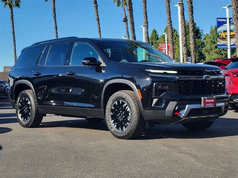 New 2026 Chevrolet Traverse Z71 w/ LPO, Floor Liner Package image 25