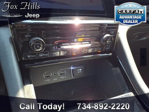 Certified 2022 Jeep Grand Cherokee L Laredo w/ Luxury Tech Group I AWD/4WD image 25