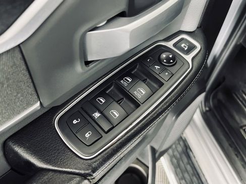 Used 2020 RAM 3500 Big Horn w/ Towing Technology Group image 19