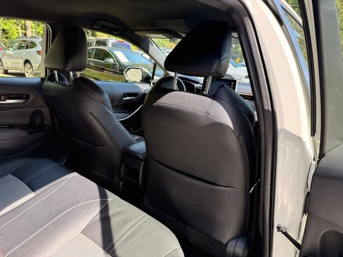 Used 2019 Toyota Corolla XSE FWD image 23