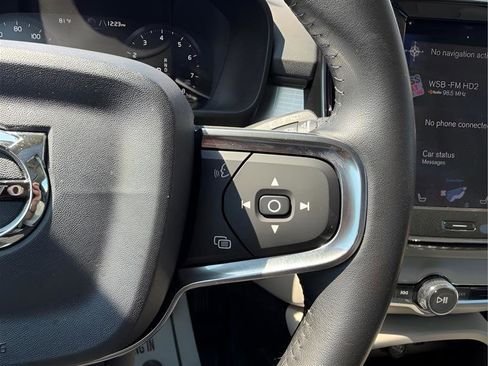 Used 2019 Volvo XC40 T5 Momentum image 49