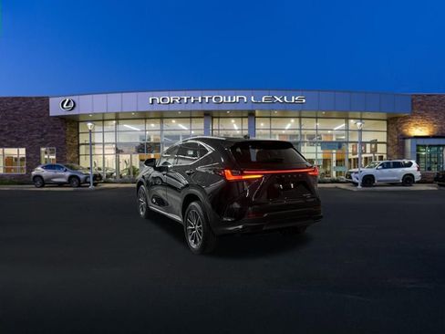 Used 2022 Lexus NX 250 AWD image 21