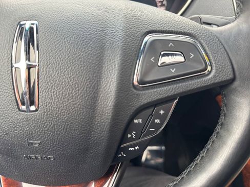 Used 2018 Lincoln MKX Reserve w/ Luxury Package image 30