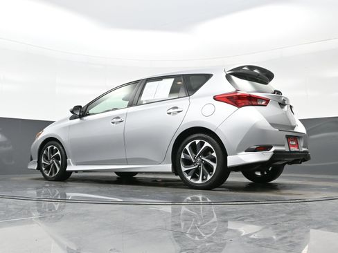 Used 2018 Toyota Corolla iM w/ All-Weather Mat Package image 24