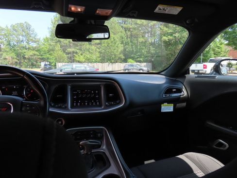Used 2019 Dodge Challenger SXT RWD image 24